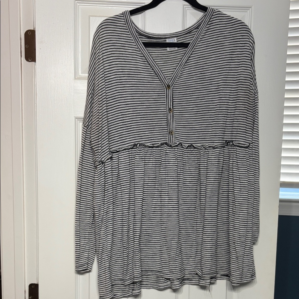 Time and Tru Women’s Maternity Top